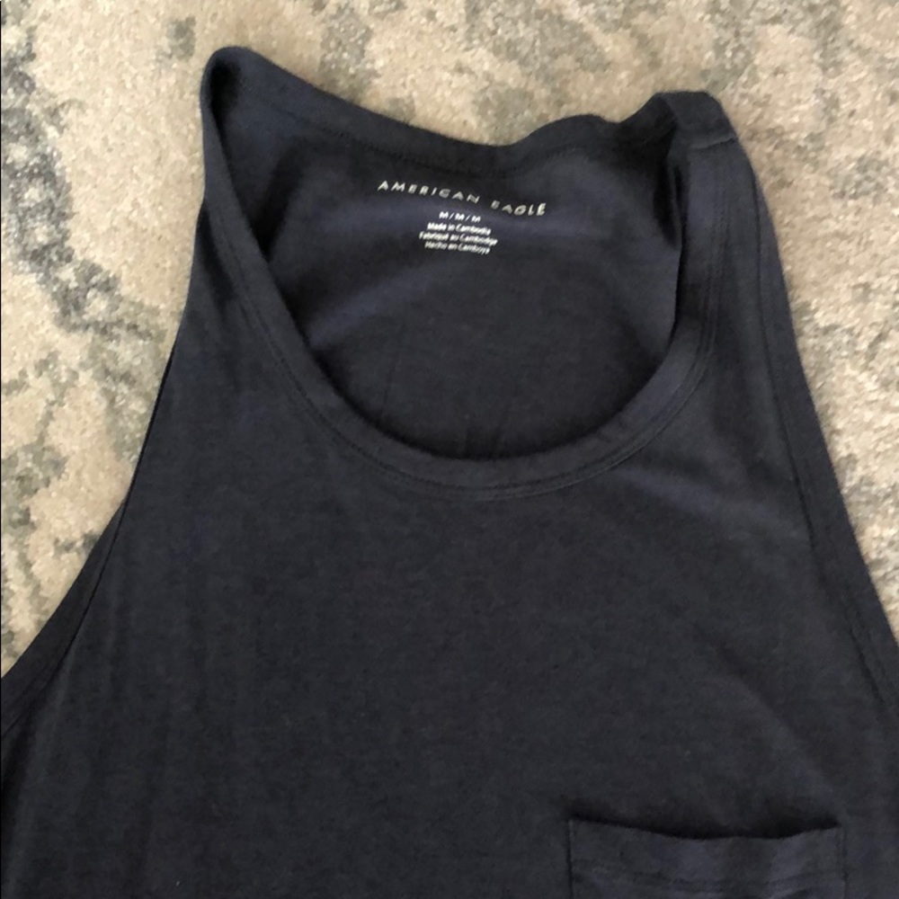 Tops - Picture 2 of 3